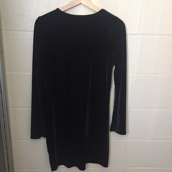 Nasty Gal Cities in Dust velvet lace up dress - Picture 4 of 8